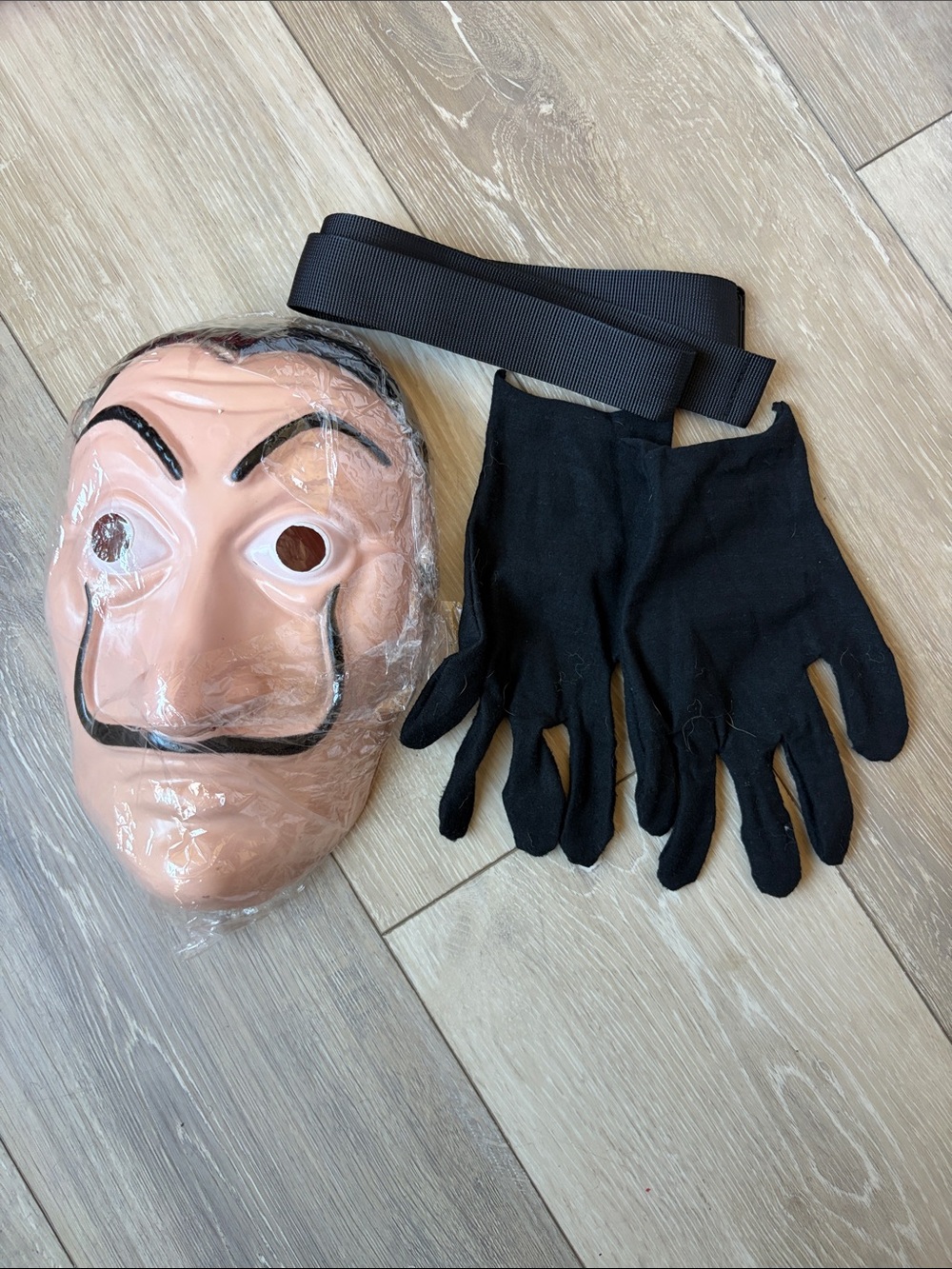 Classic Black Costume Mask & Gloves Set - Men Accessories